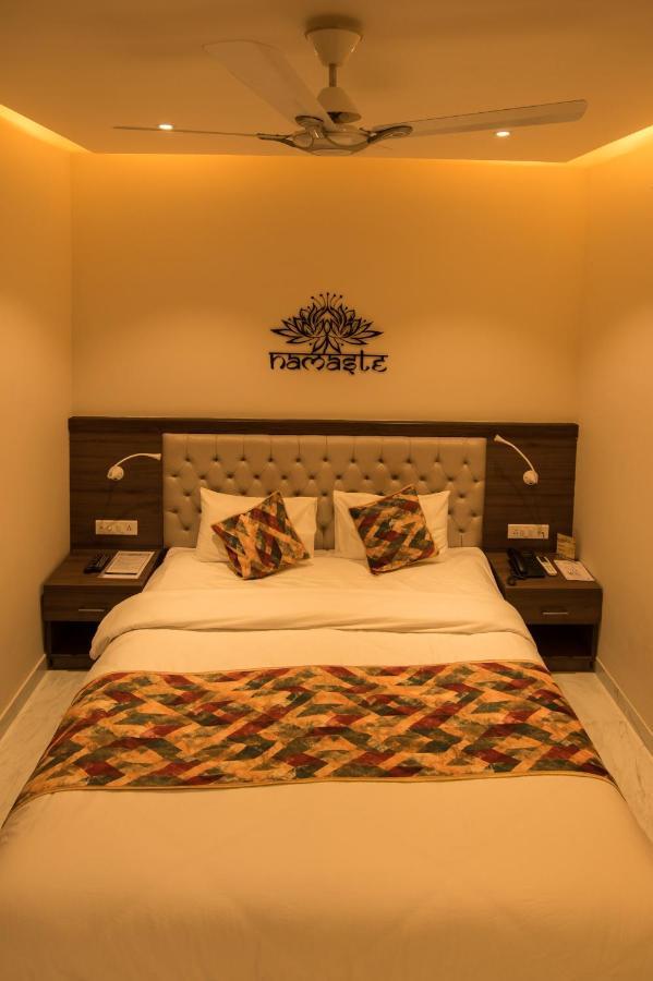 วาชิชธ์ เกสท์เฮาส์ Hotel ริชิเคช ภายนอก รูปภาพ
