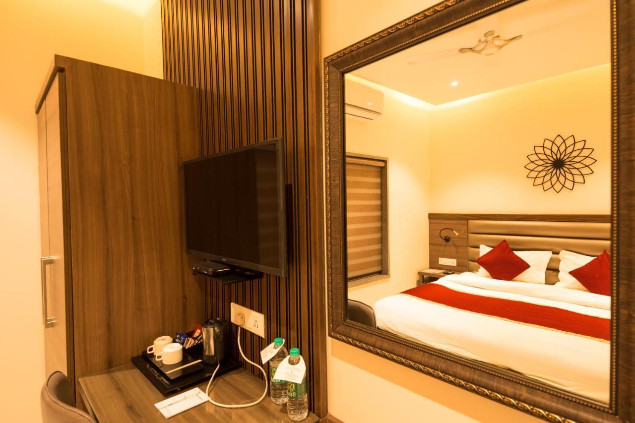 วาชิชธ์ เกสท์เฮาส์ Hotel ริชิเคช ภายนอก รูปภาพ