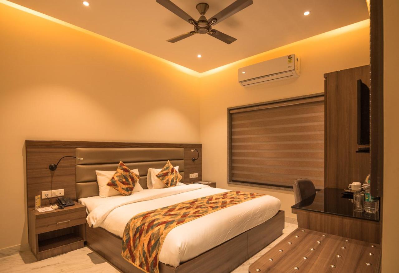 วาชิชธ์ เกสท์เฮาส์ Hotel ริชิเคช ภายนอก รูปภาพ